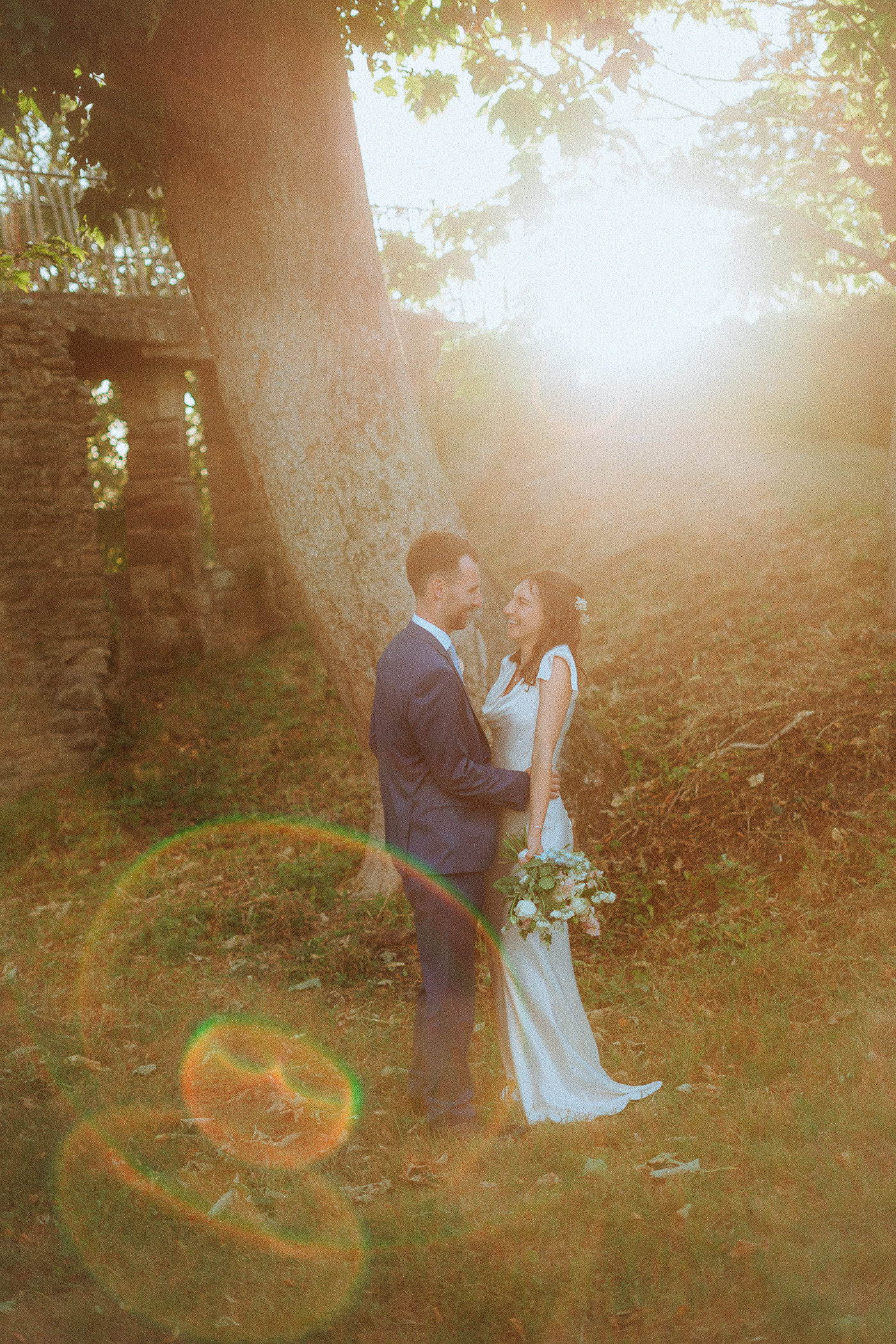 USK CASTLE WEDDING PHOTOGRAPHY FESTIVAL STYLE 090 USK CASTLE WEDDING PHOTOGRAPHY FESTIVAL STYLE 090